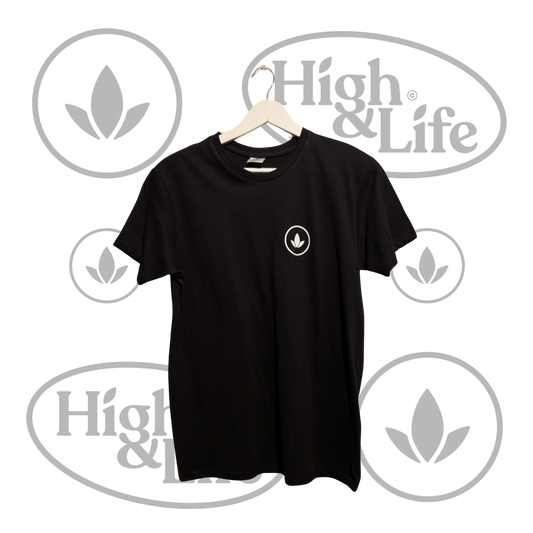Osta High & Life t-paita teksti logo (musta) High & Life Storesta