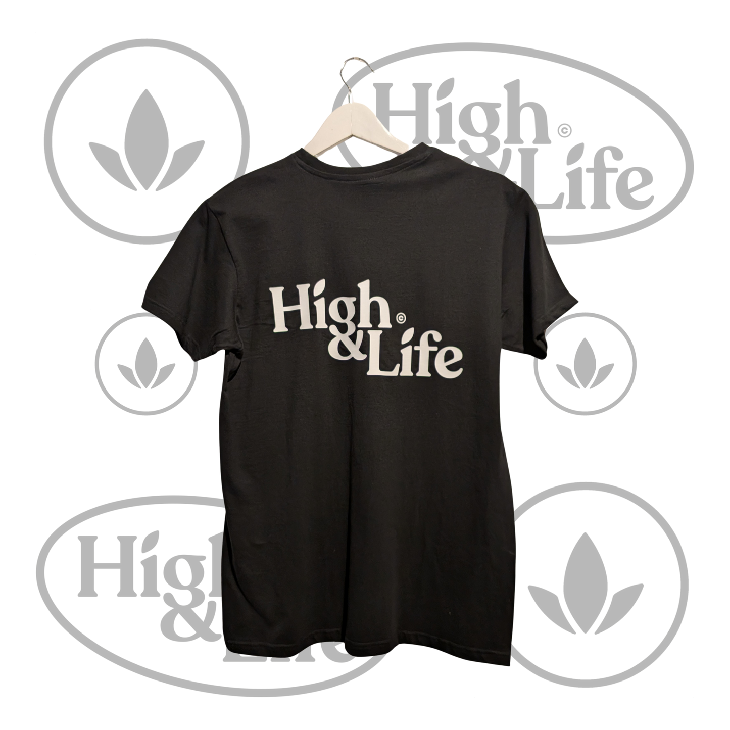Osta High & Life t-paita teksti logo (musta) High & Life Storesta