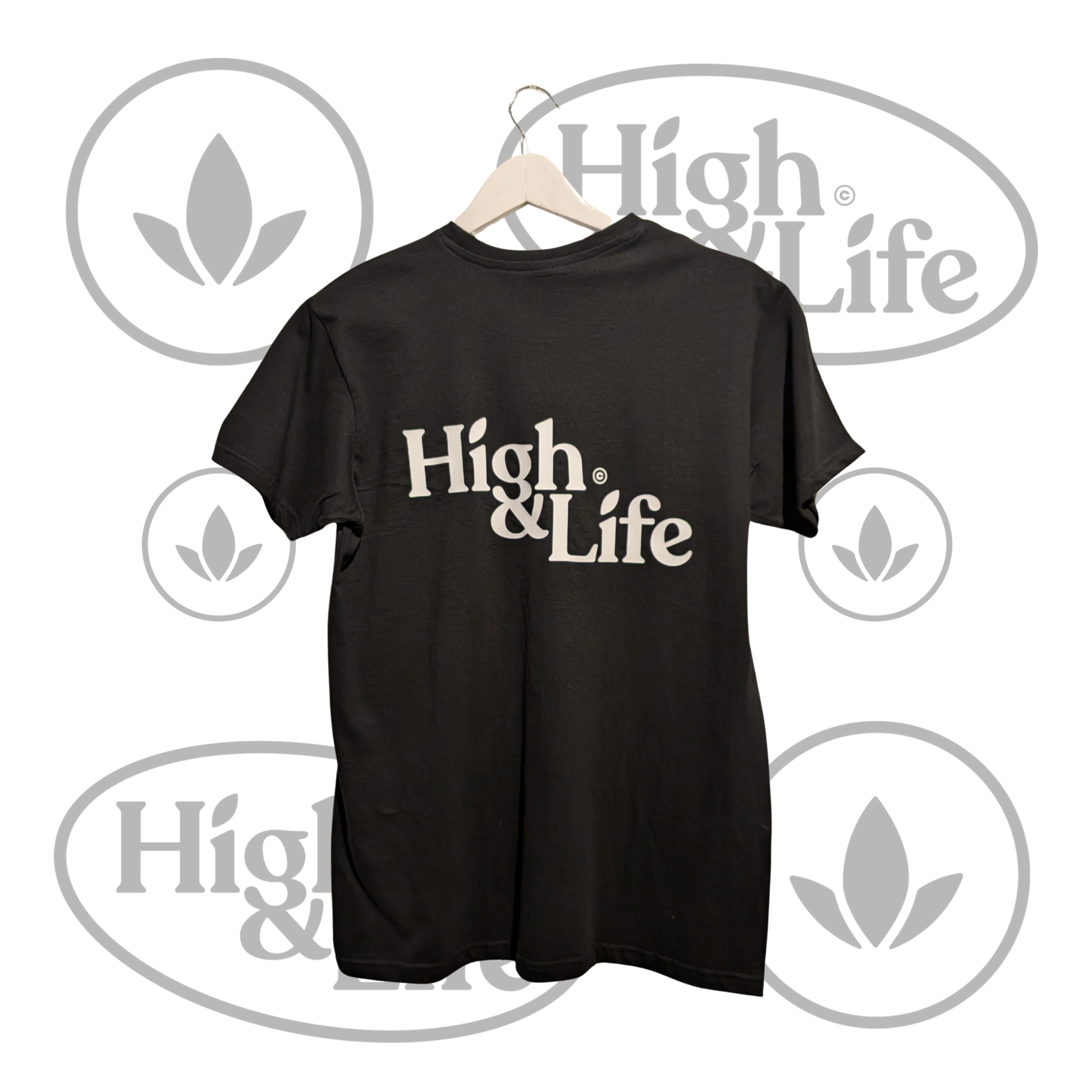 Osta High & Life t-paita teksti logo (musta) High & Life Storesta