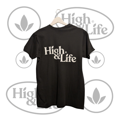 Osta High & Life t-paita teksti logo (musta) High & Life Storesta